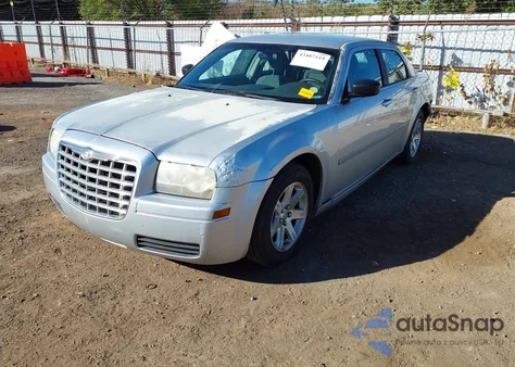 2006 Chrysler 300 из США, поврежденный, VIN 2C3KA43R46H490751